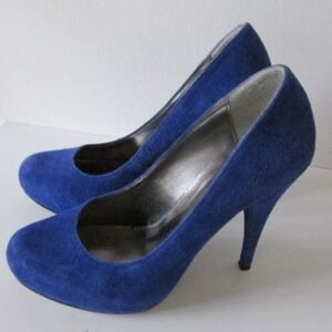 Chic Royal Blue Suede Heels
